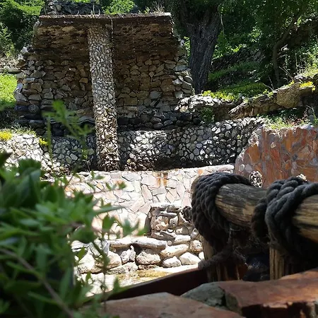 Lodge Stone Garden Vidolm